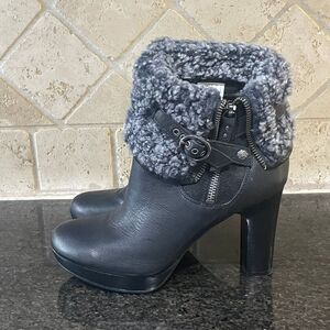Size 7.5 UGG Scarlett black and grey heeled boots